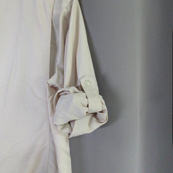 LL Bean Fishing Shirt Womens S Tan Vented Roll Tab Hiking - Picture 9 of 10